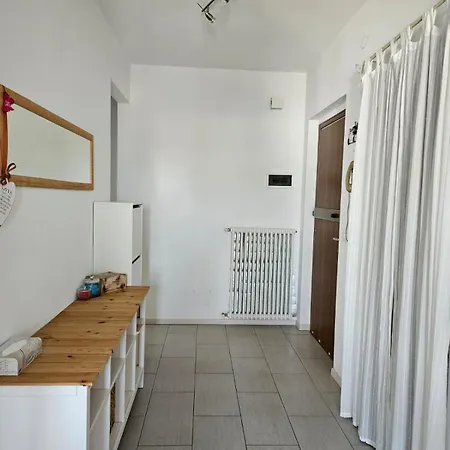 Roberto Apartman *