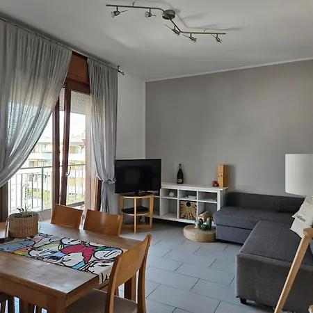 Roberto Apartman Grado