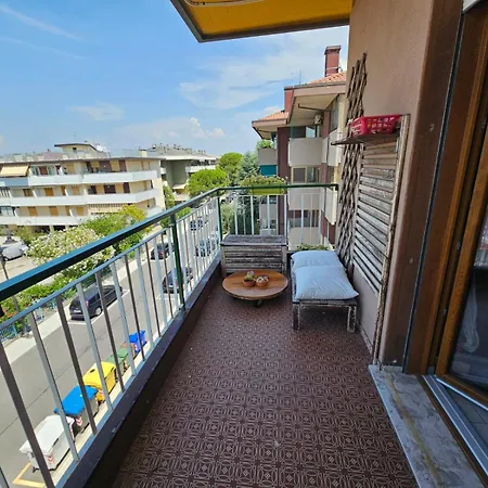 Roberto Apartman Grado